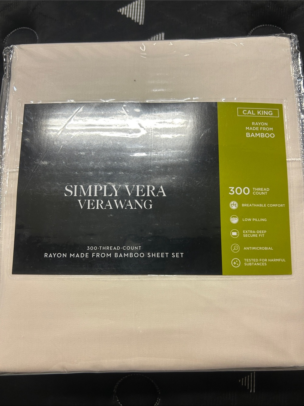 Simply Vera Vera Wang Cal King Sheet Set in Cream